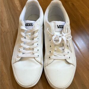 Vans White Seldan Leather Sneakers men’s 9